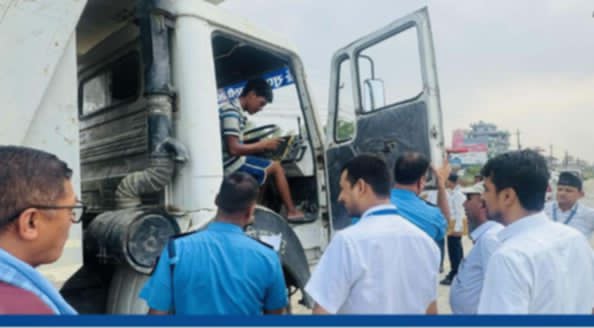 सडकमै सवारीको छड्के चेकजाँच