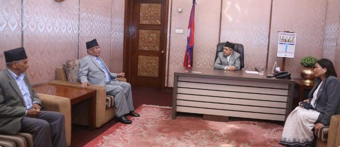 प्रतिनिधिसभा अवरोध हटाउन सभामुख र प्रचण्डबीच छलफल